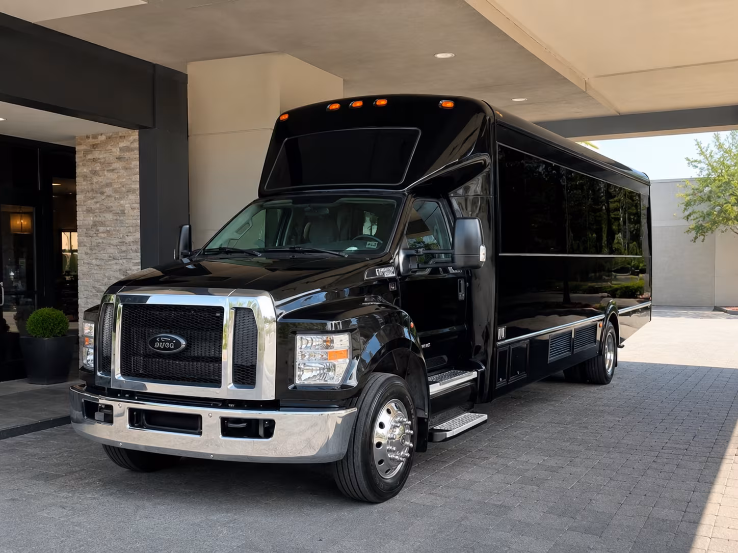 west fargo bus rentals