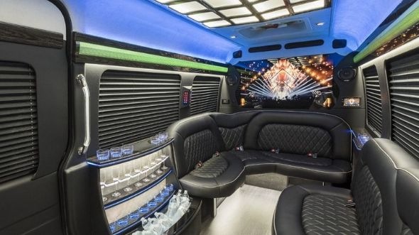 grand forks sprinter limo rental rental